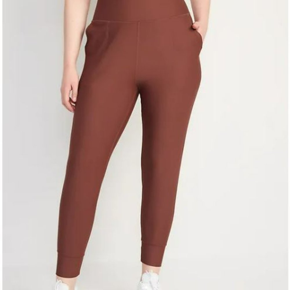 Old Navy high waisted Powersoft 7/8 length joggers XL